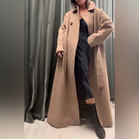 Alberta Ferretti Navy Wool Satin Lined Coat size Small / 4 - Picture 4 of 13